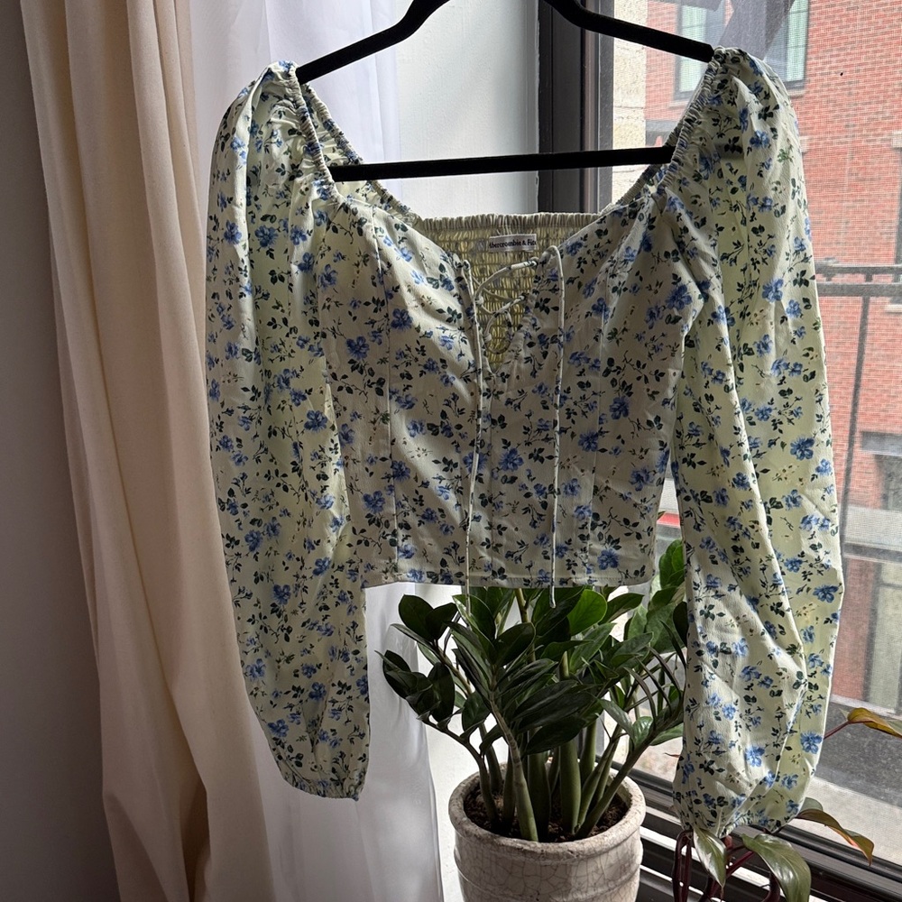 Abercrombie & Fitch Floral Lace-Up Blouse - Blue and Cream